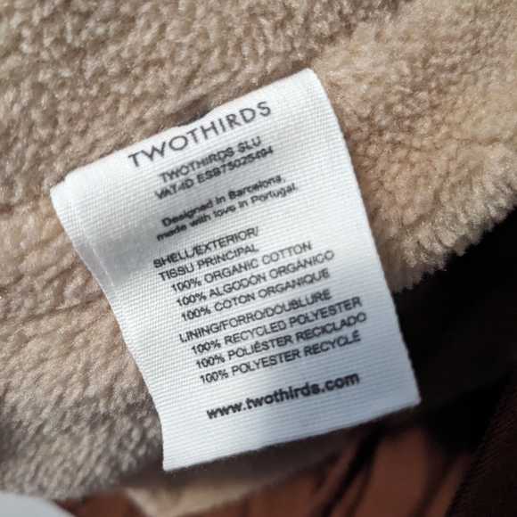 Coat - Picture 4 of 5